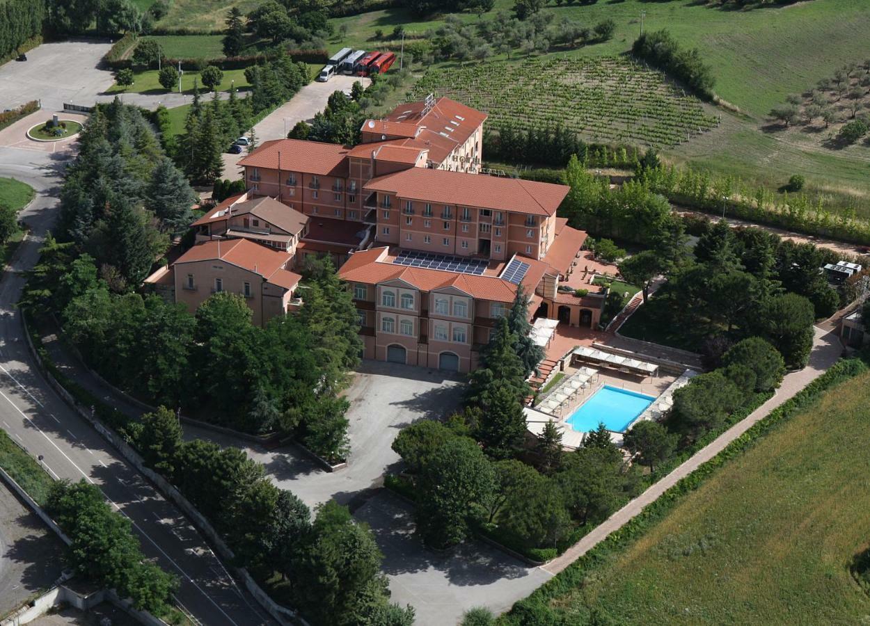 Relais La Fattoria Hotel Melfi Ngoại thất bức ảnh